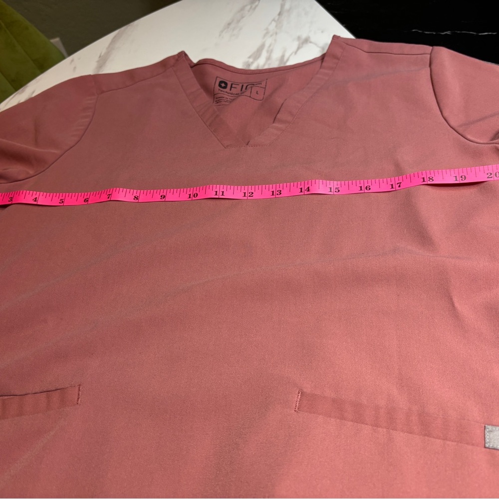 Figs Mauve Pink Scrub Top and Pants Set- large - Picture 6 of 16
